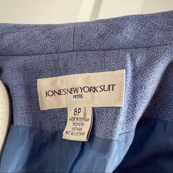 NWOT JONES NEW YORK WOMAN'S PETITE BLUE COAT - Picture 4 of 5